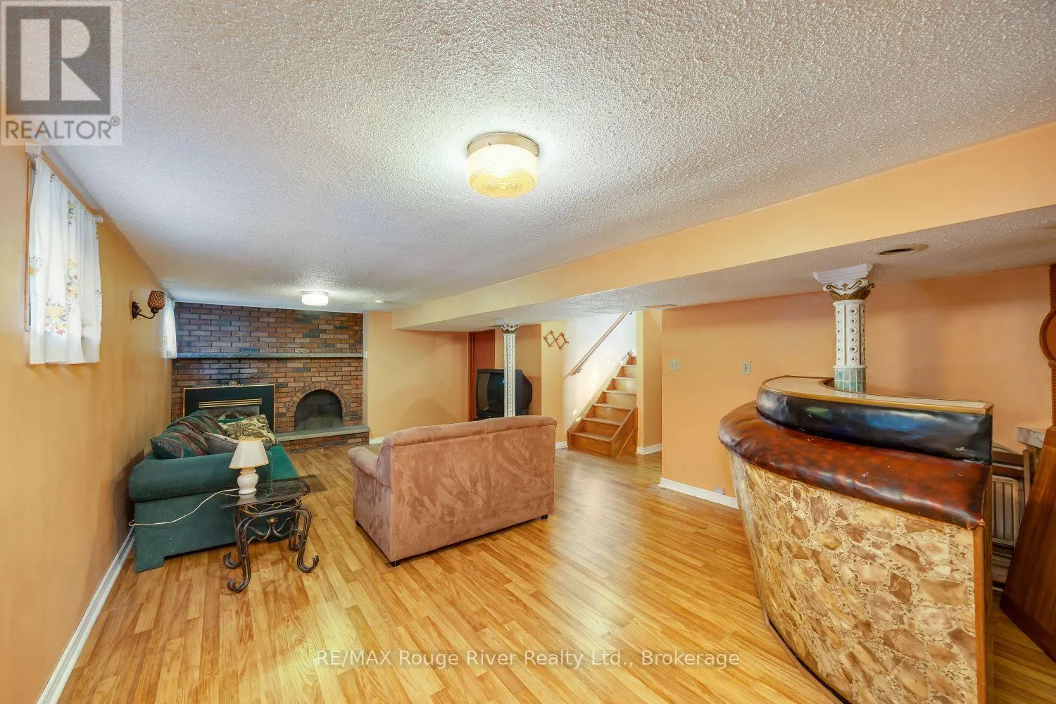 287 GUELPH STREET