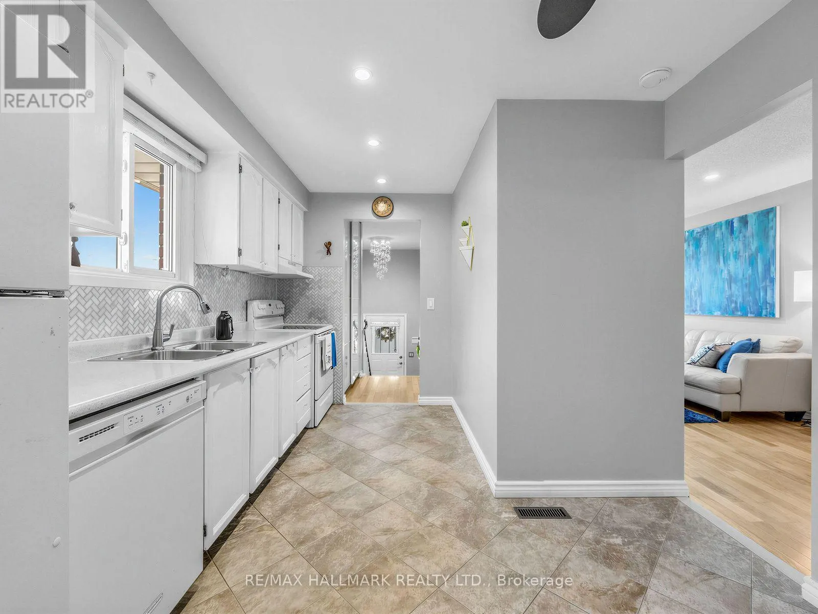 1333 CHERRYDOWN DRIVE