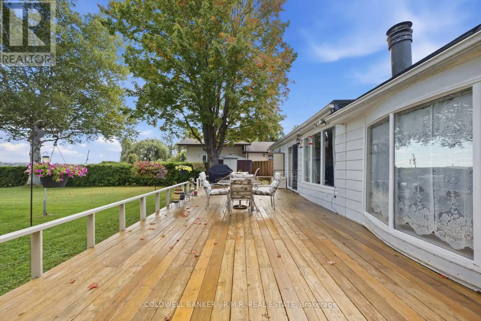 87 EDGEWOOD CRESCENT