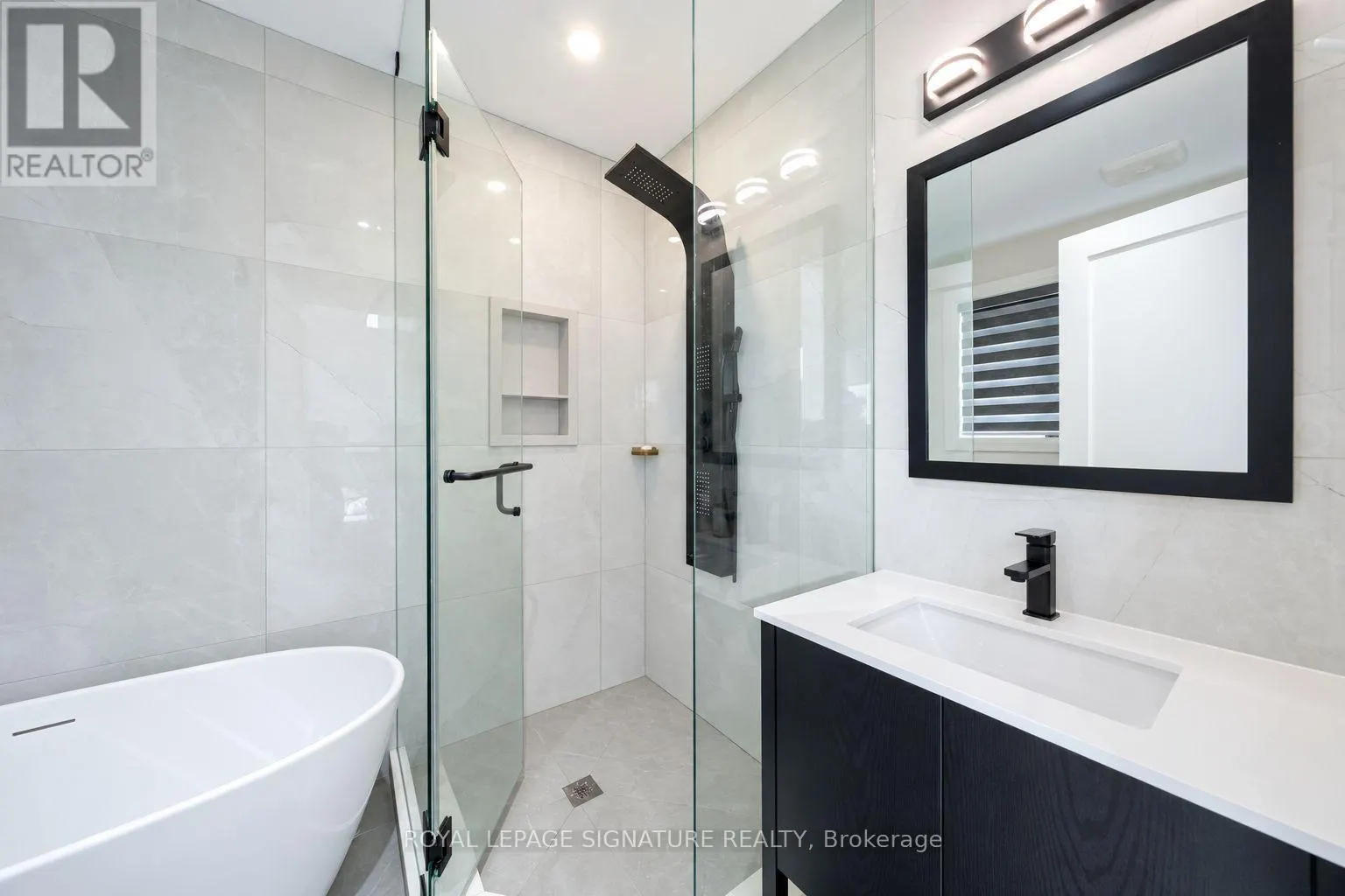 540B PHARMACY AVENUE