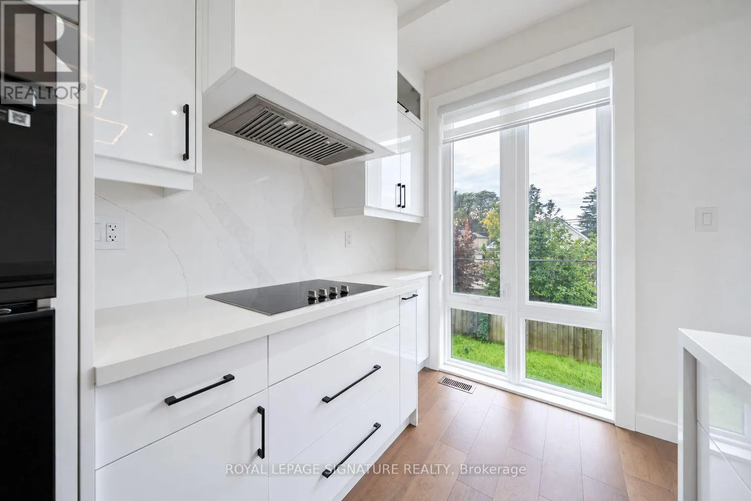 540B PHARMACY AVENUE