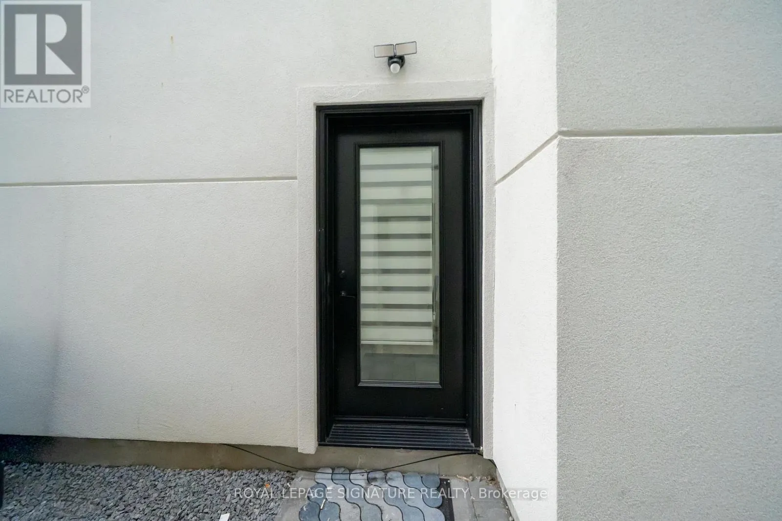 540B PHARMACY AVENUE