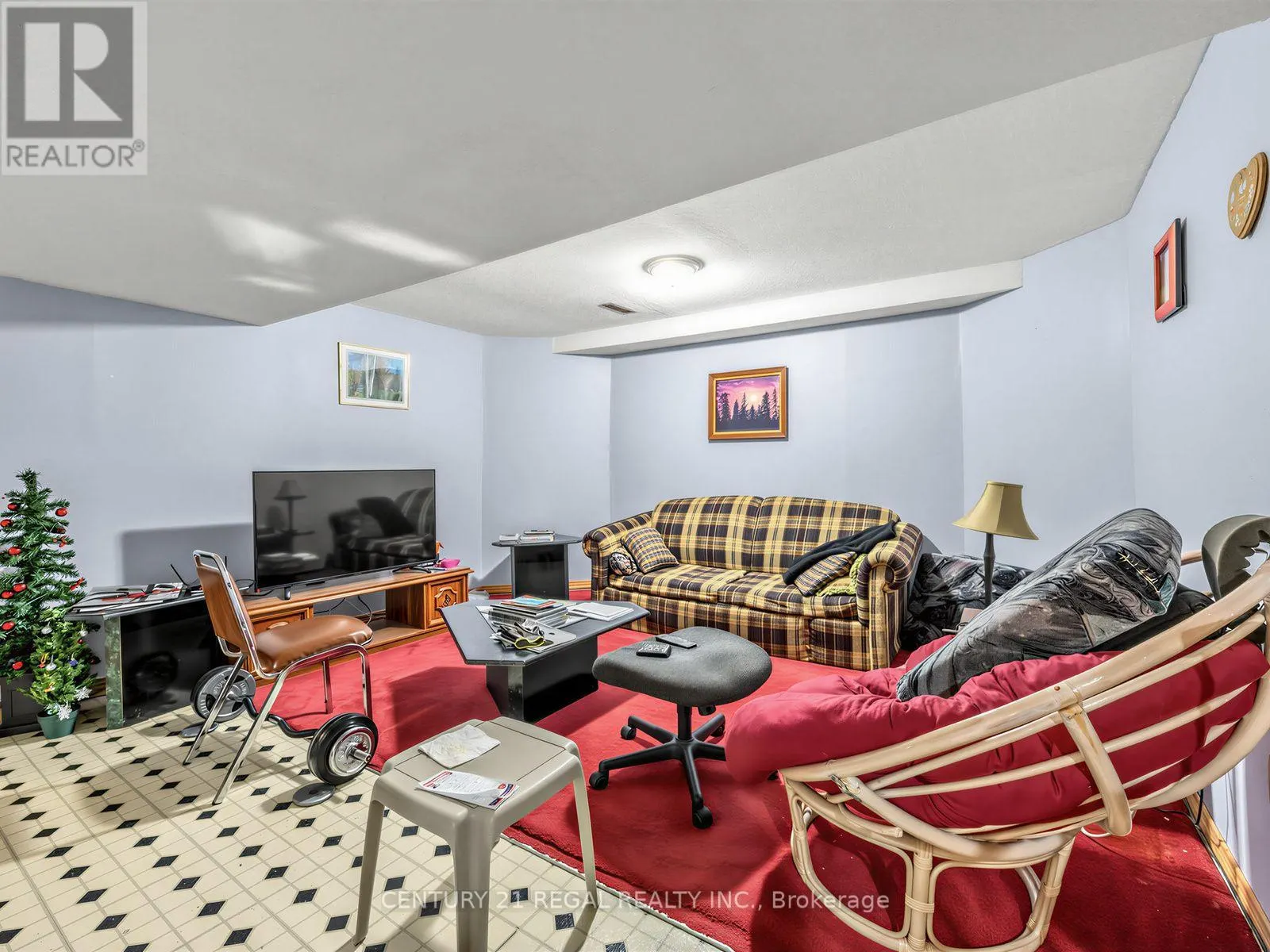 41 COE DRIVE