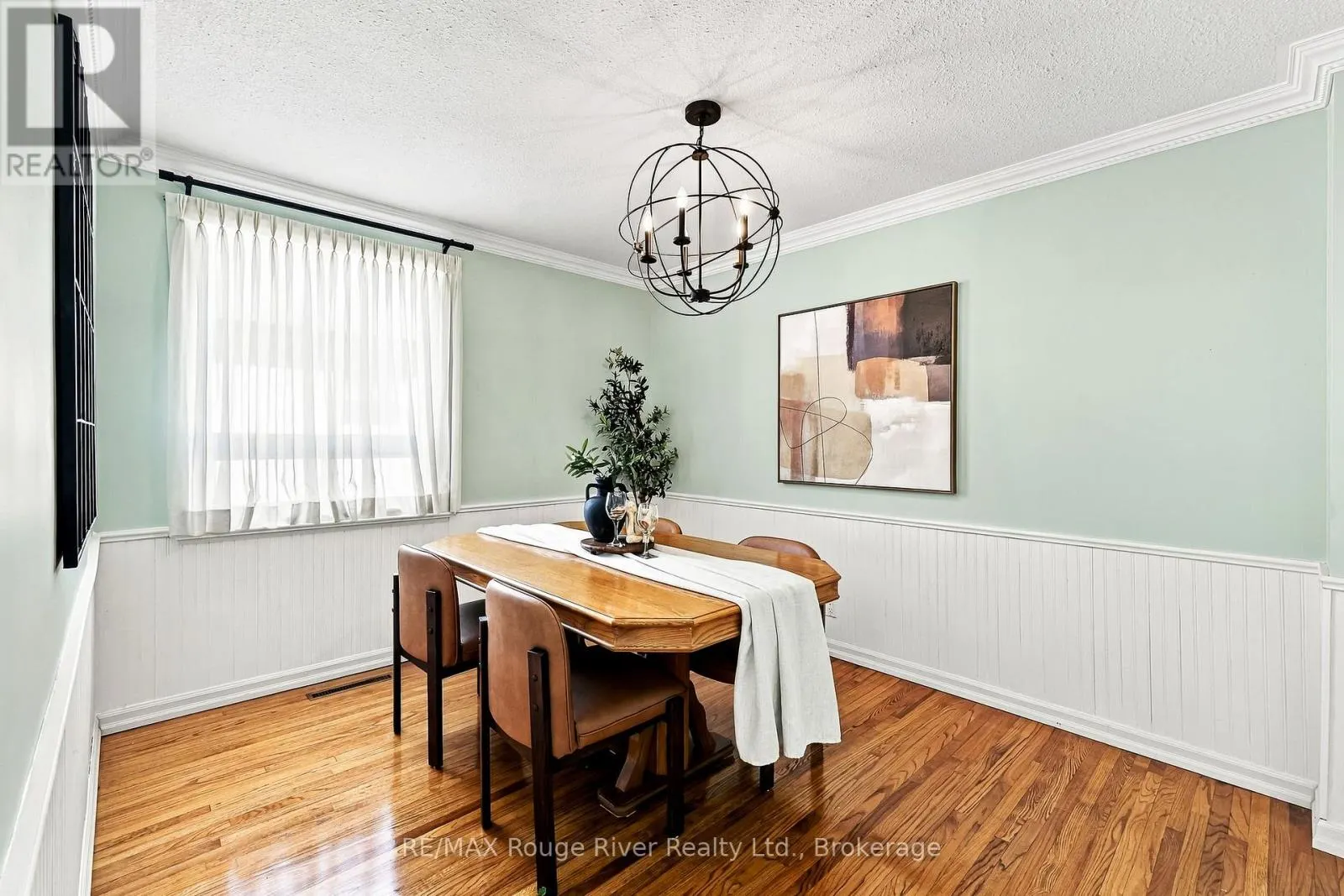 1116 GREEN STREET