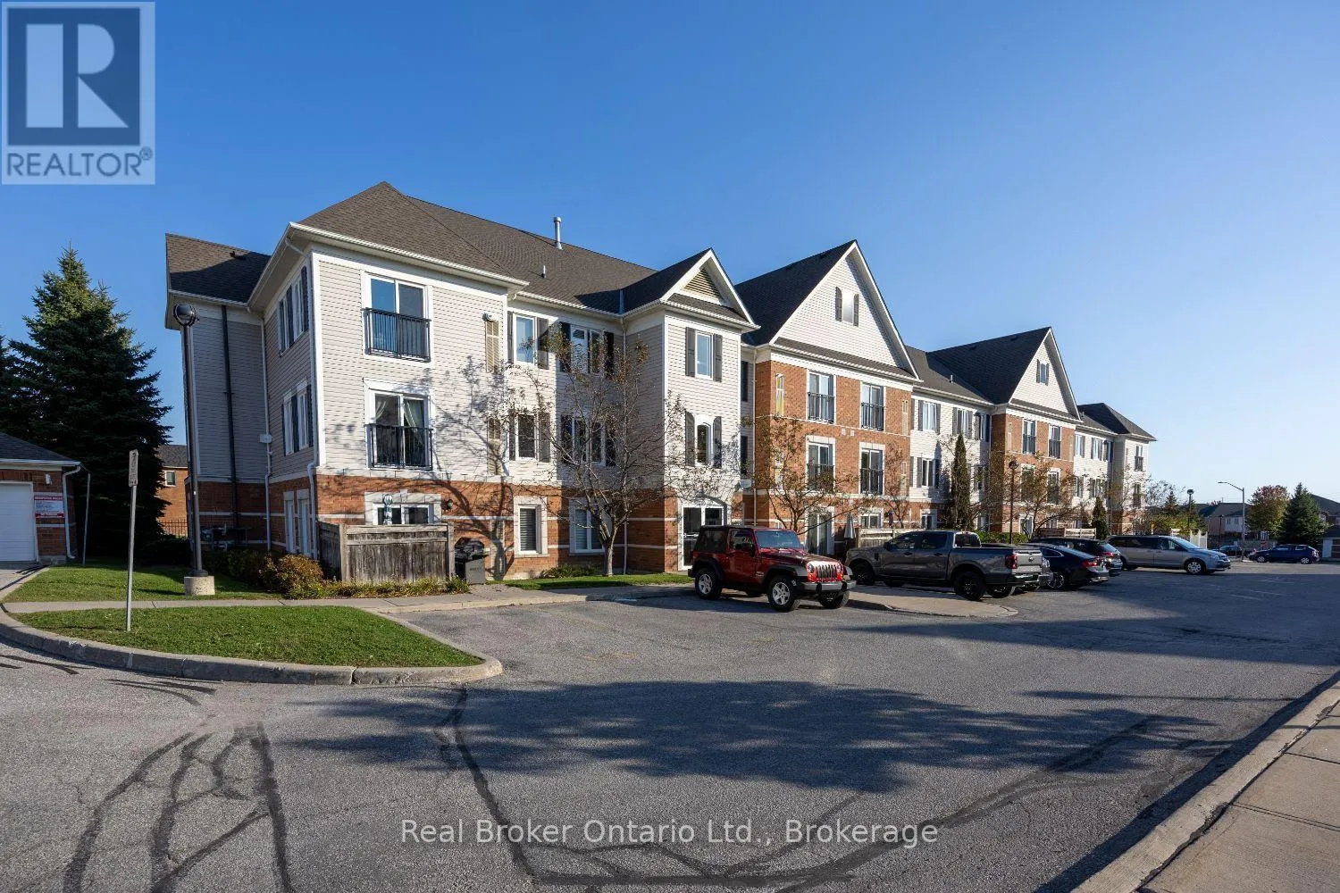 108 - 106 ASPEN SPRINGS DRIVE #108