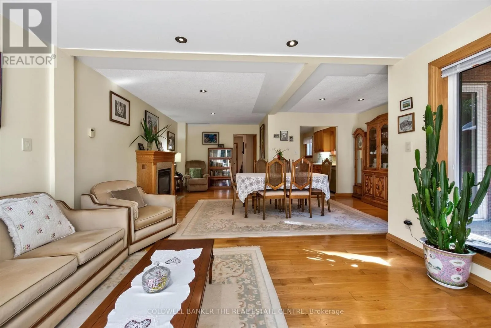 15 CRAIGLEE DRIVE
