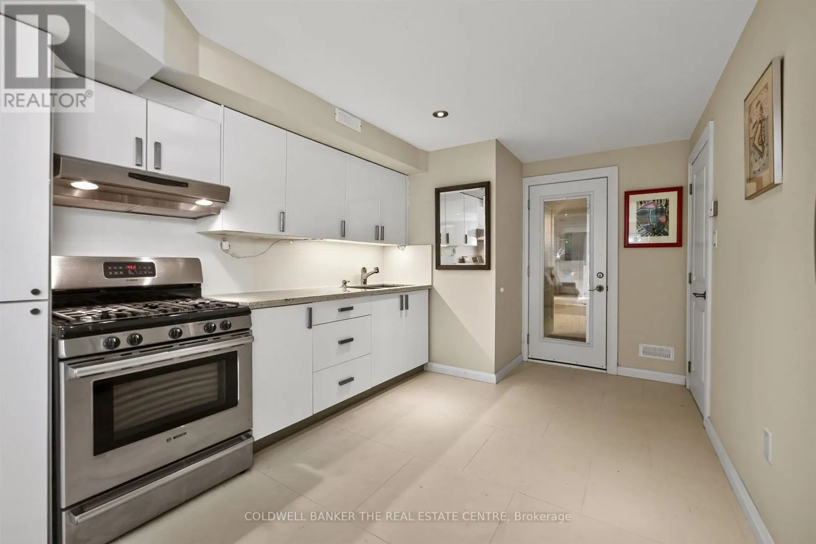 15 CRAIGLEE DRIVE