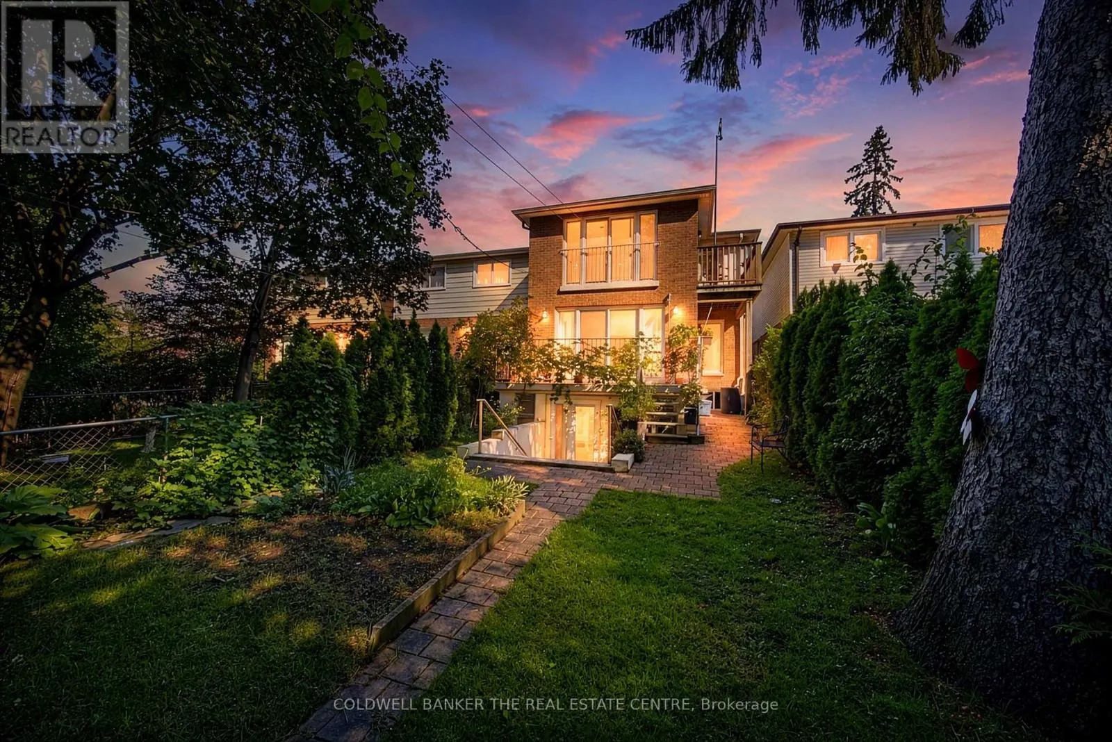 15 CRAIGLEE DRIVE