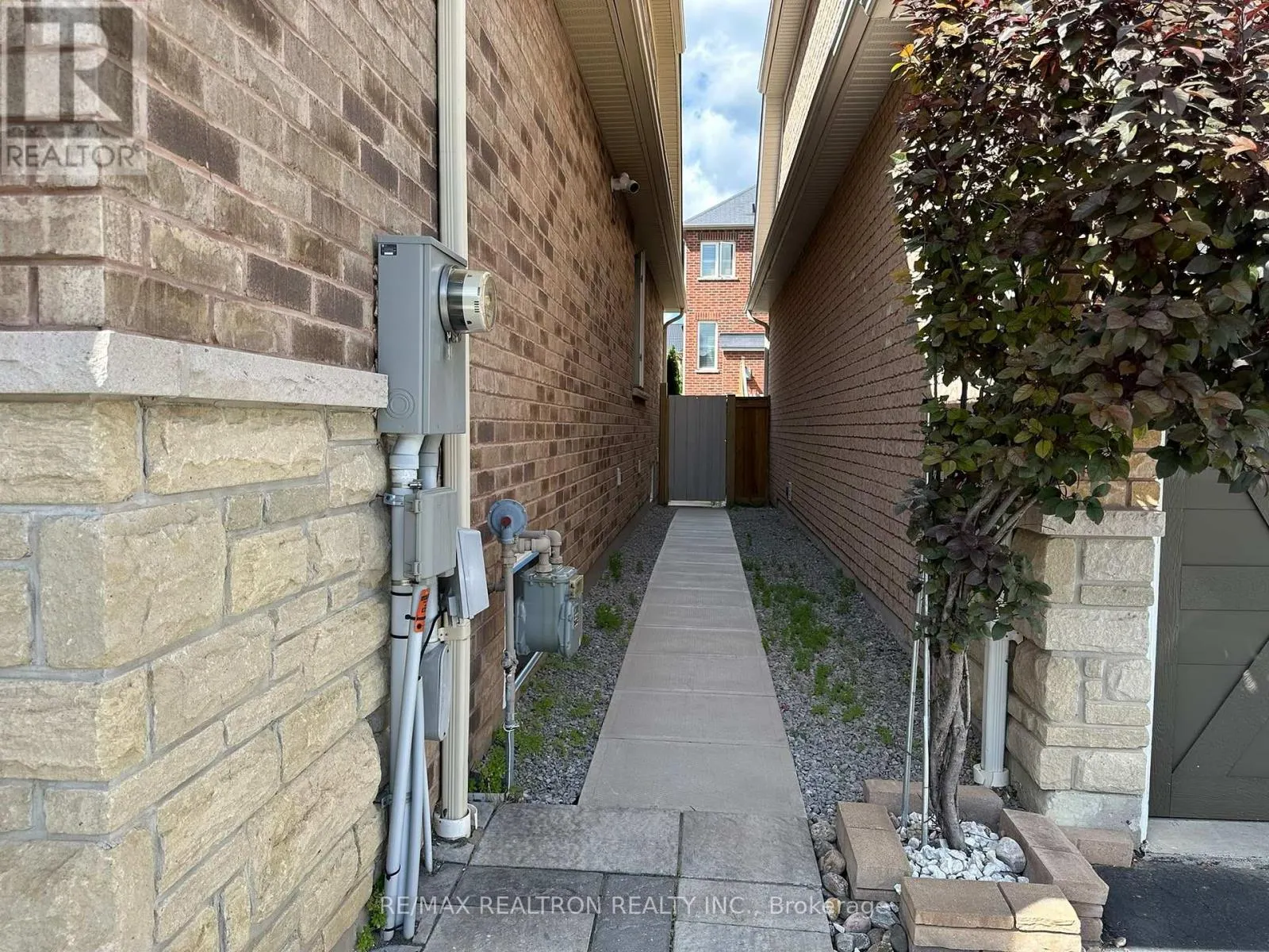 BSMNT - 41 OSWELL DRIVE