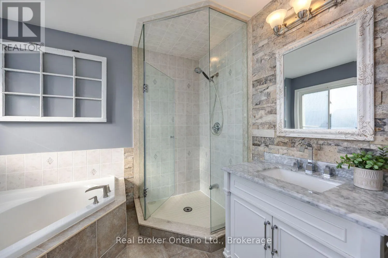 119 ALLWORTH CRESCENT