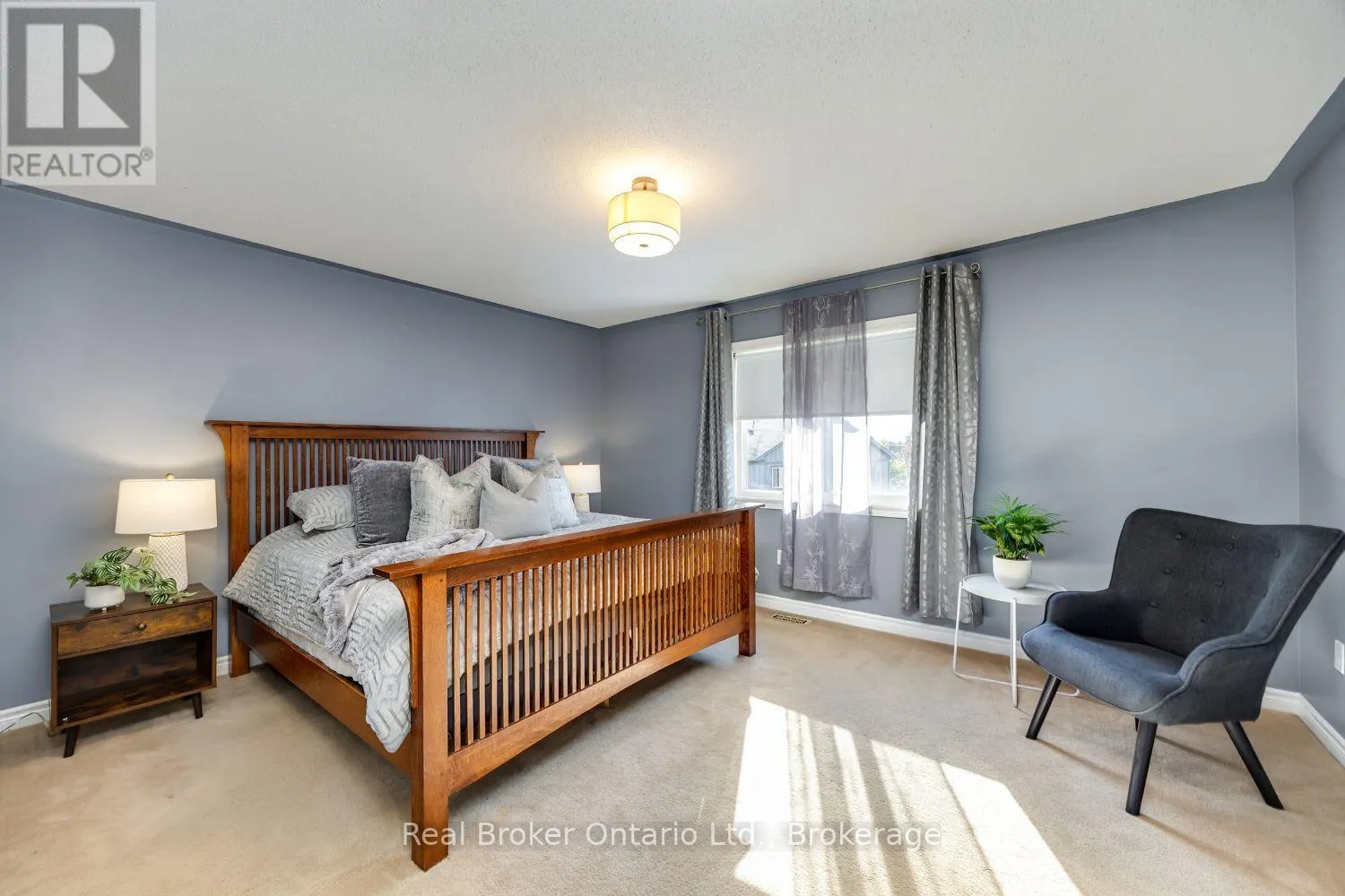 119 ALLWORTH CRESCENT
