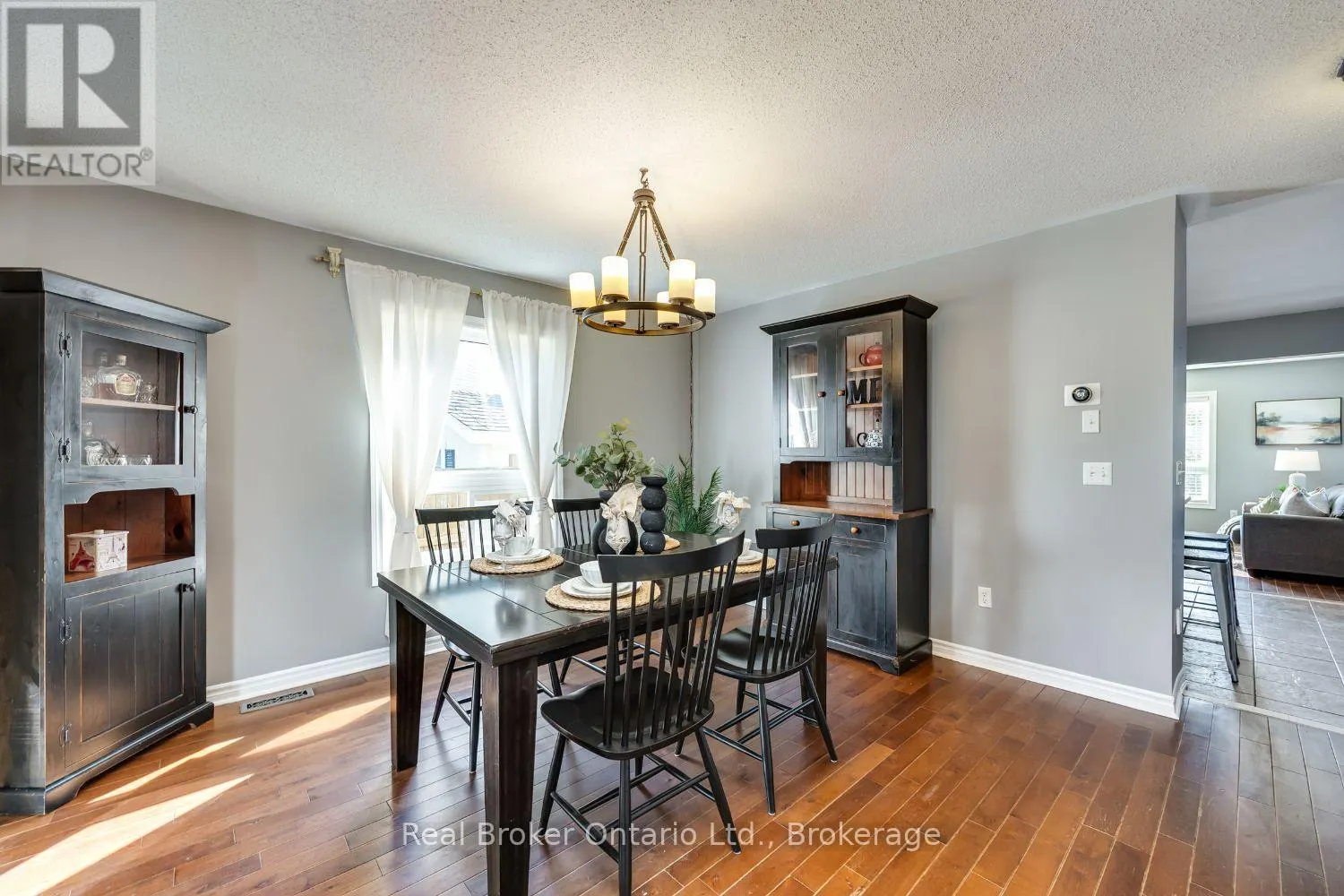 119 ALLWORTH CRESCENT