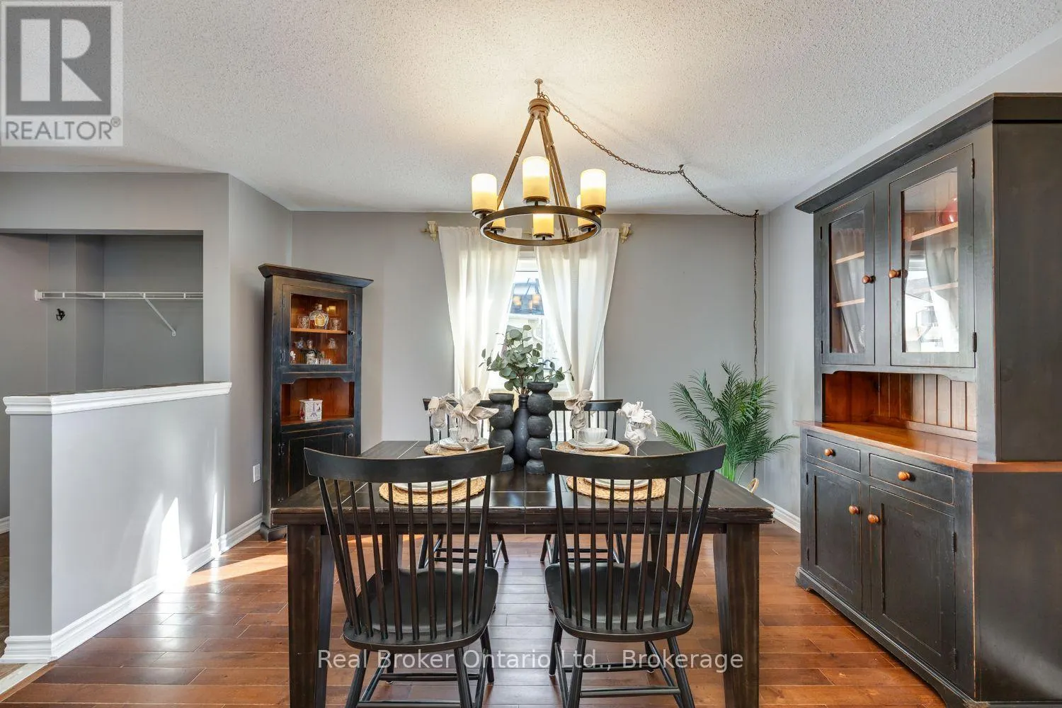 119 ALLWORTH CRESCENT