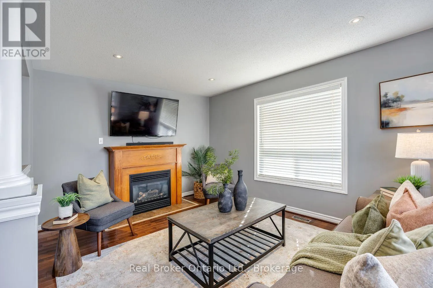 119 ALLWORTH CRESCENT