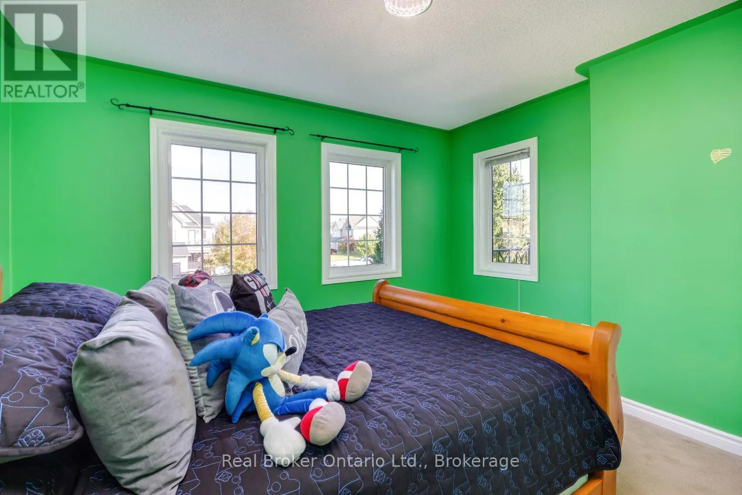 119 ALLWORTH CRESCENT