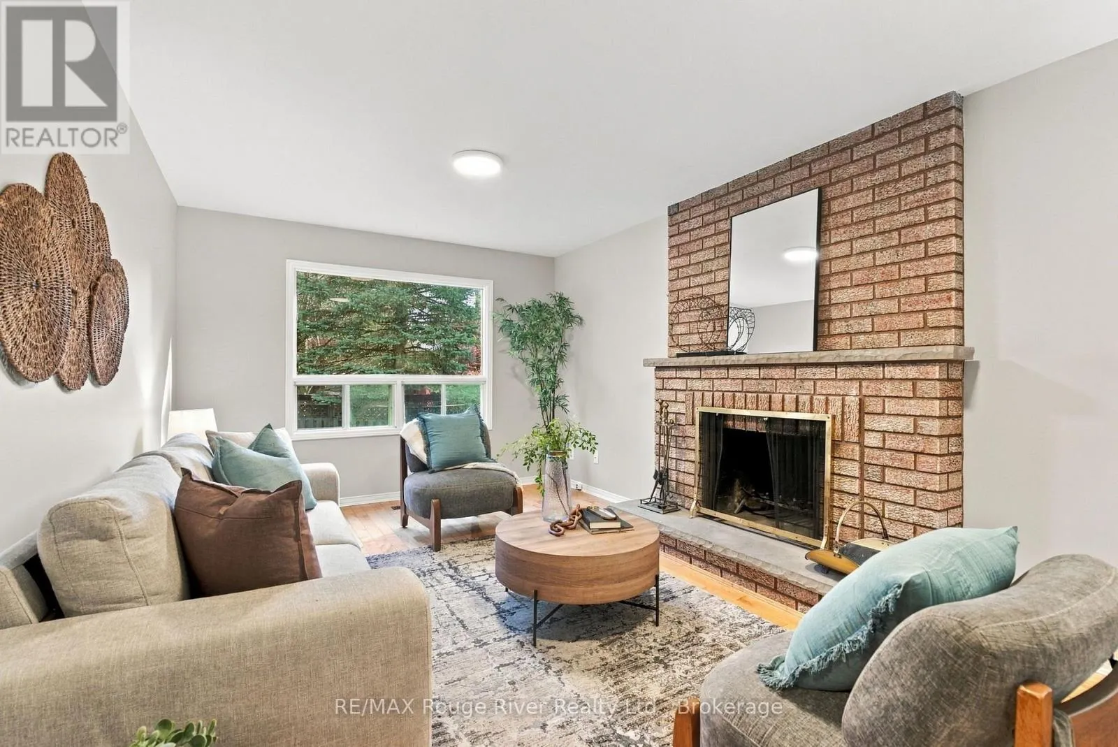 51 LOFTHOUSE DRIVE
