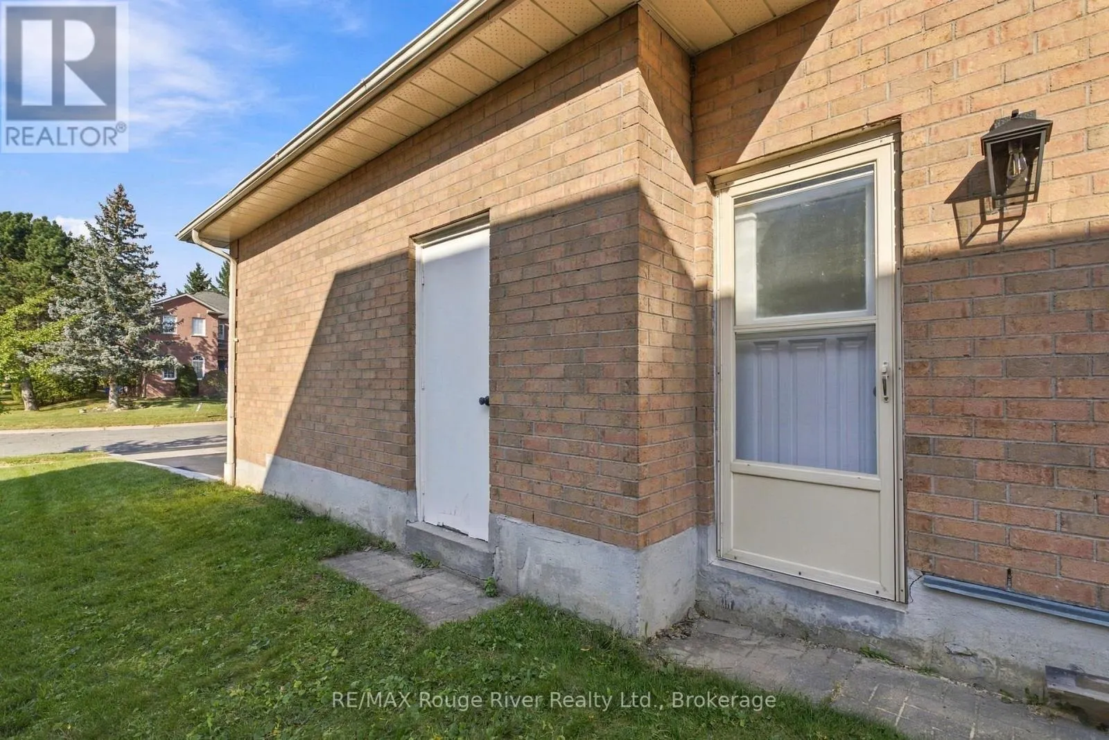 51 LOFTHOUSE DRIVE
