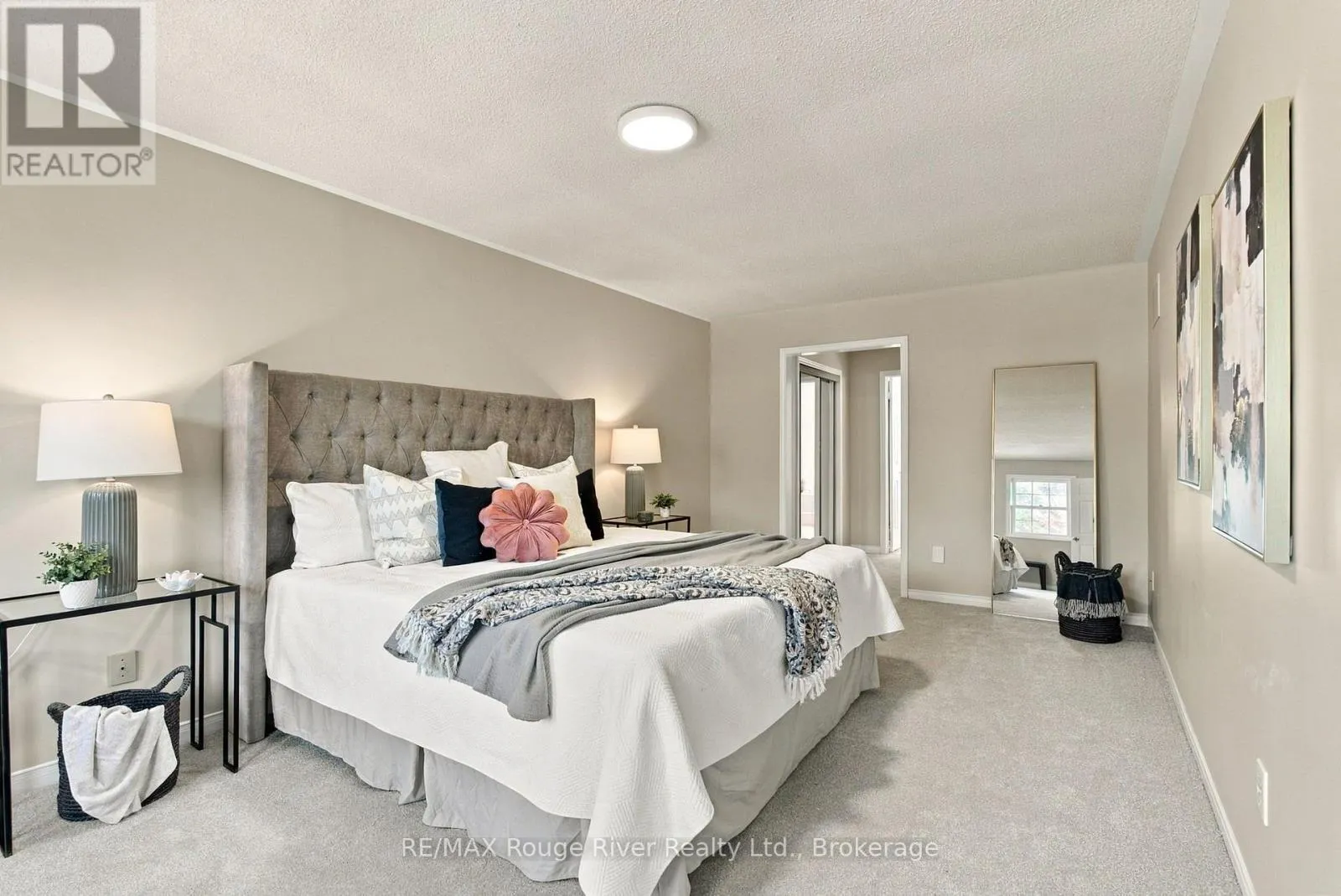 51 LOFTHOUSE DRIVE