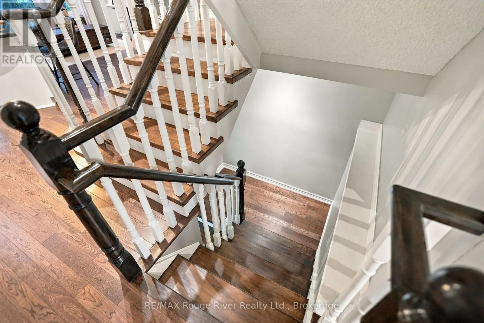 264 RYERSON CRESCENT