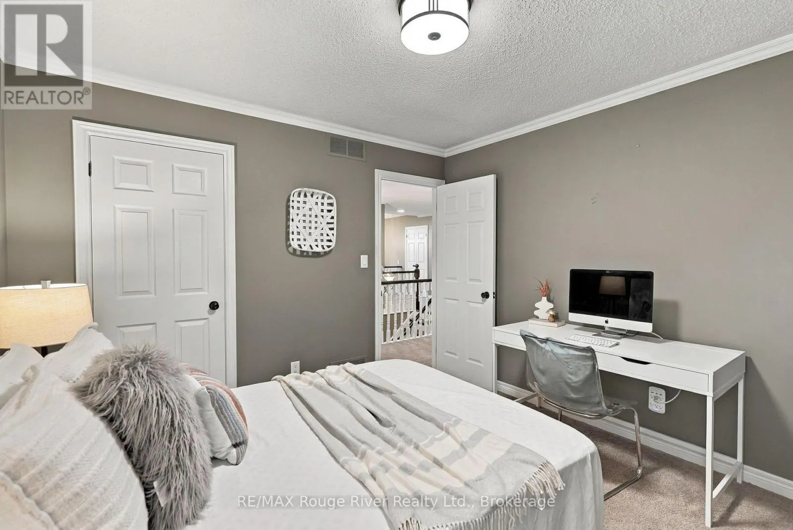 264 RYERSON CRESCENT
