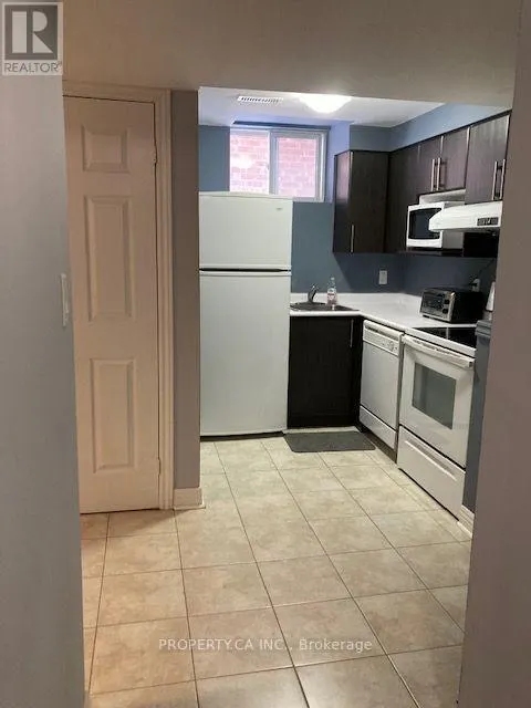 LOWER A - 2194 WILDWOOD CRESCENT E
