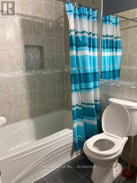 LOWER A - 2194 WILDWOOD CRESCENT E