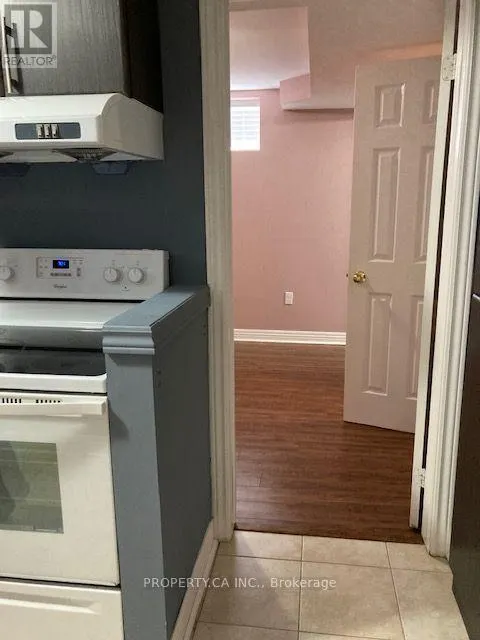 LOWER A - 2194 WILDWOOD CRESCENT E
