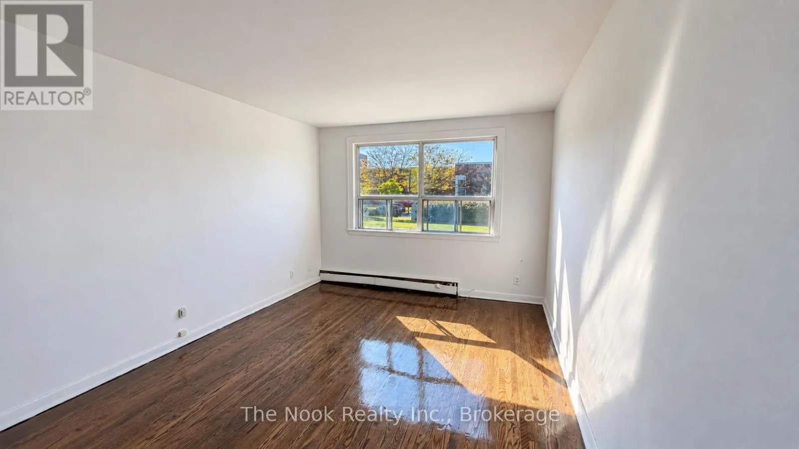 6 - 1201 CEDAR STREET #6