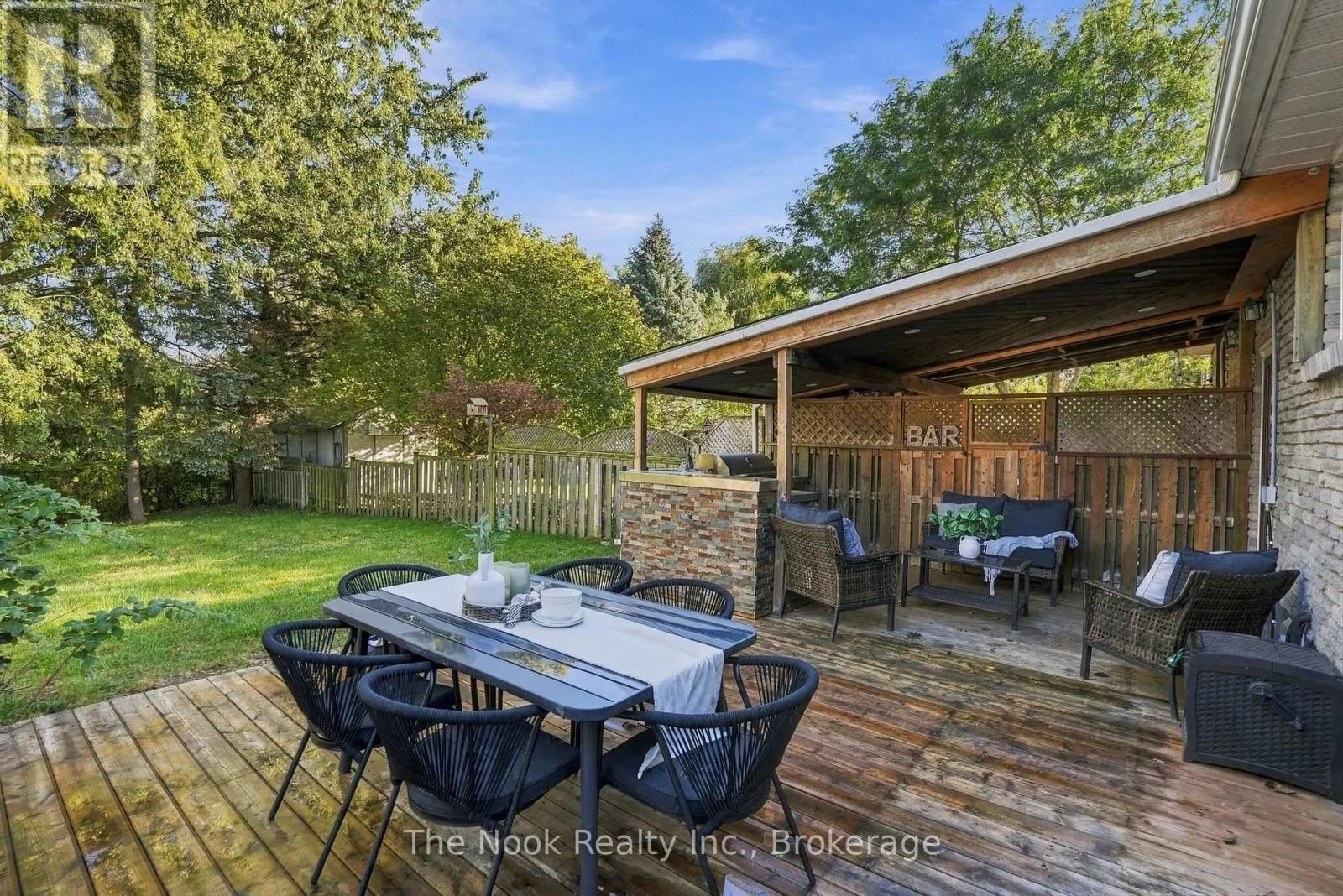 456 HARCOURT DRIVE