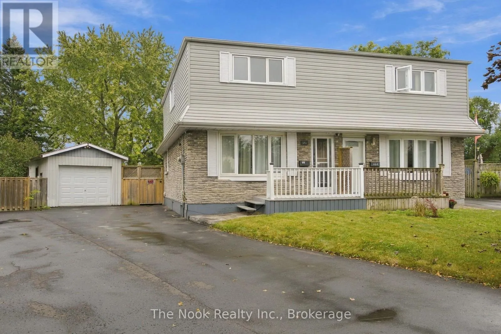 456 HARCOURT DRIVE