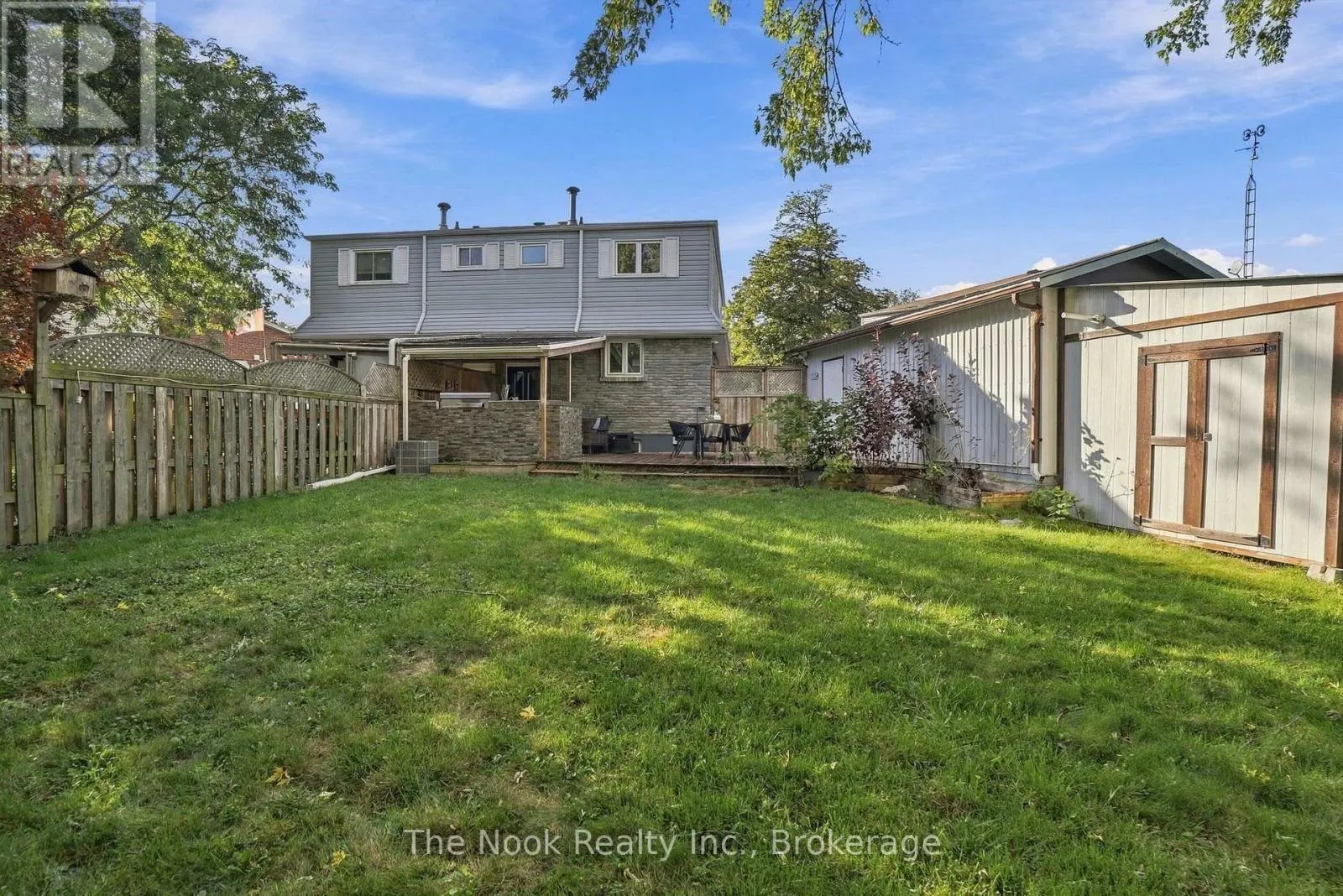 456 HARCOURT DRIVE