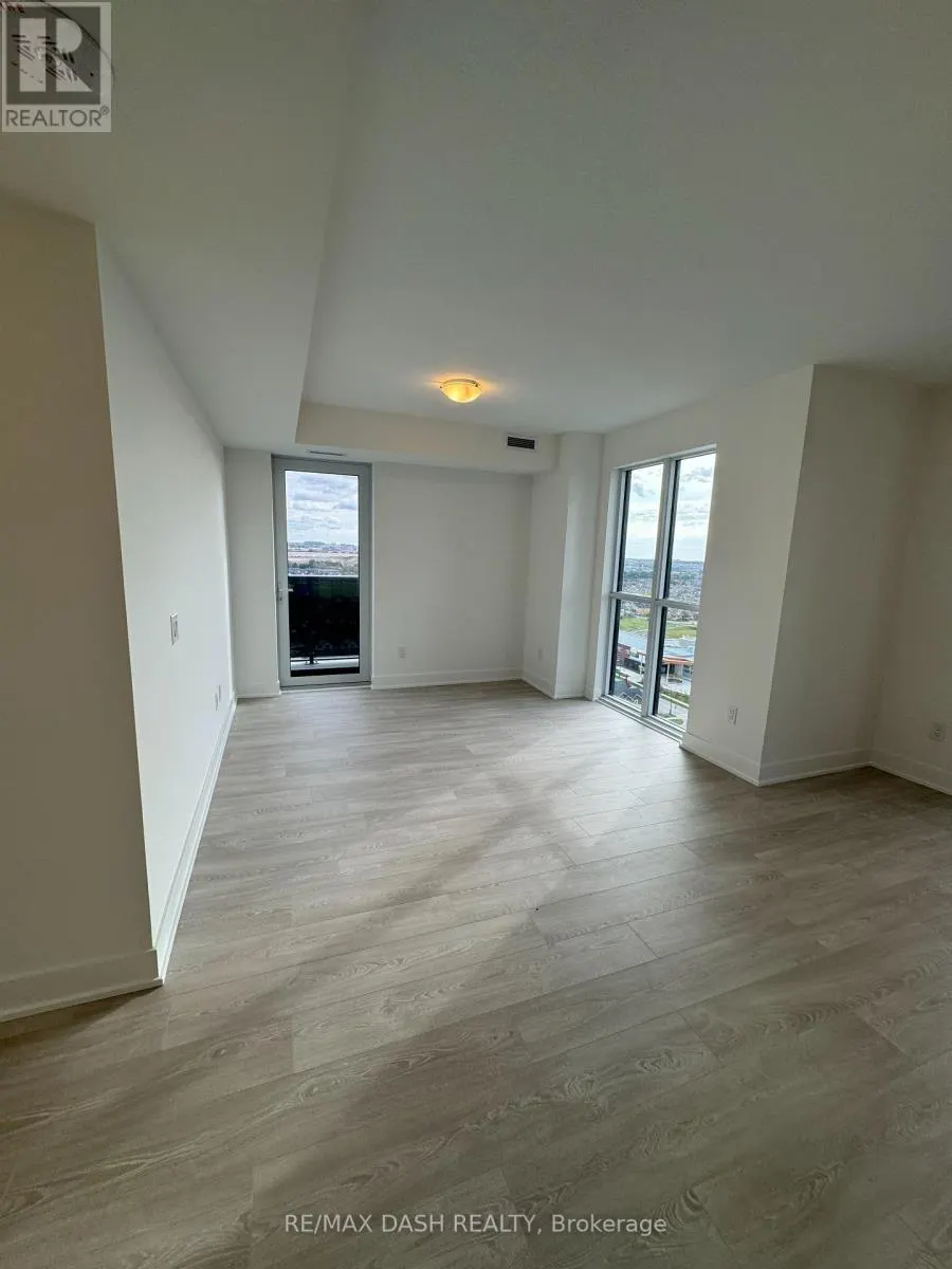 1838 - 2545 SIMCOE STREET N
