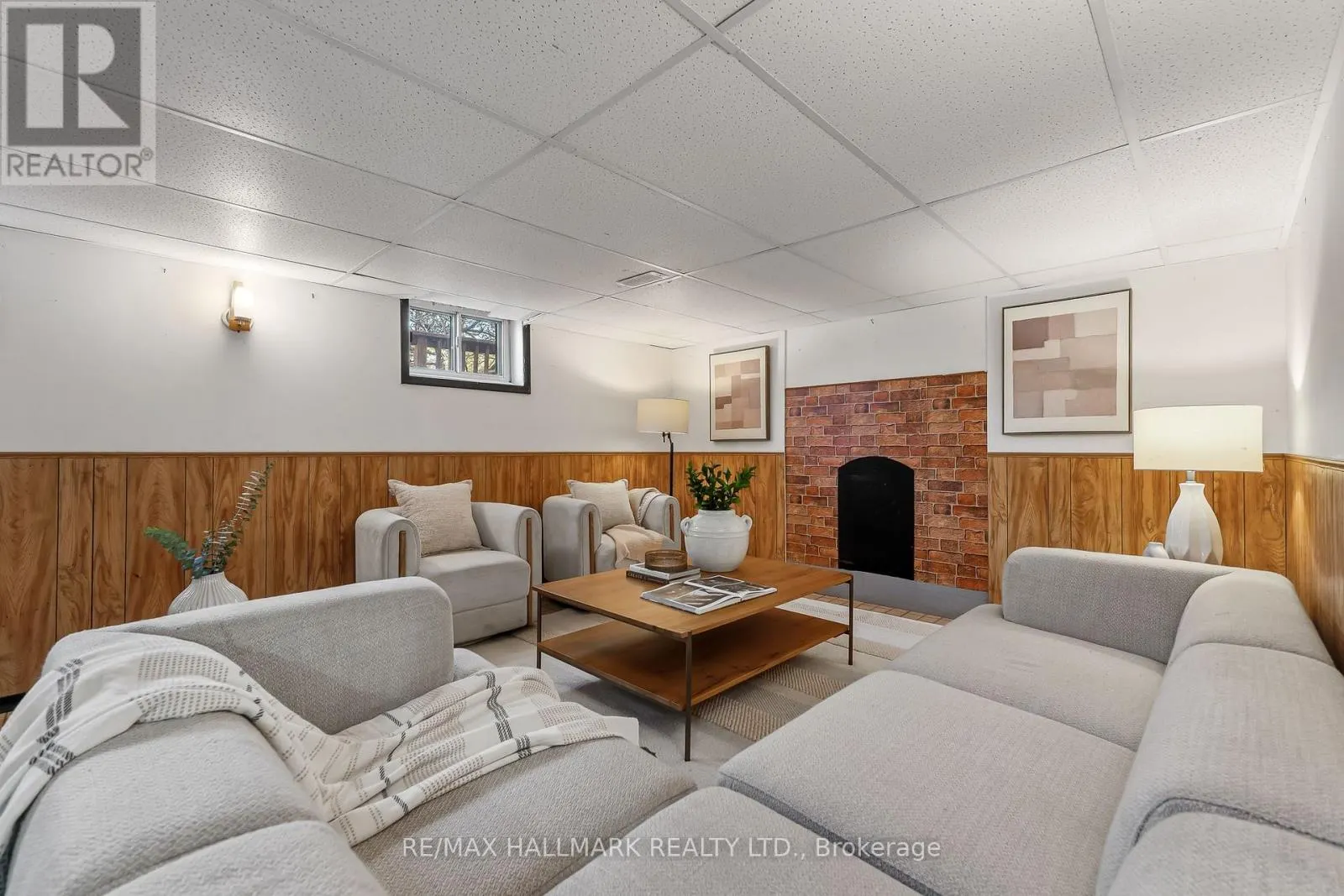 3 ARMADA COURT