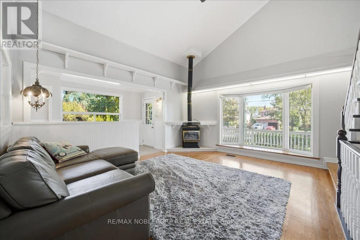 518 ROSEBANK ROAD