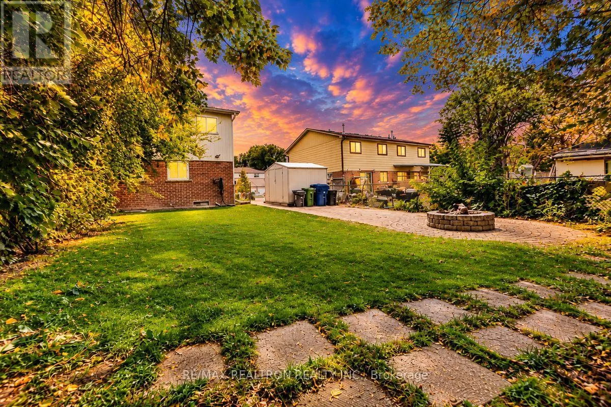 65 BURKWOOD CRESCENT