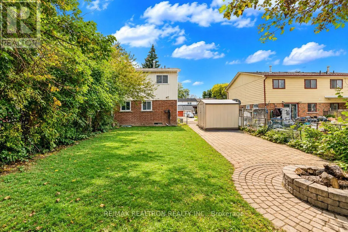 65 BURKWOOD CRESCENT