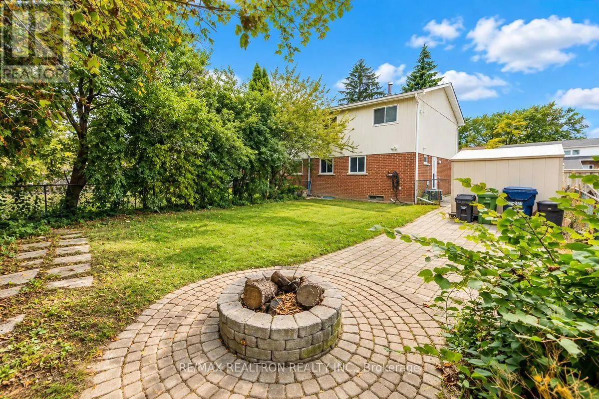65 BURKWOOD CRESCENT
