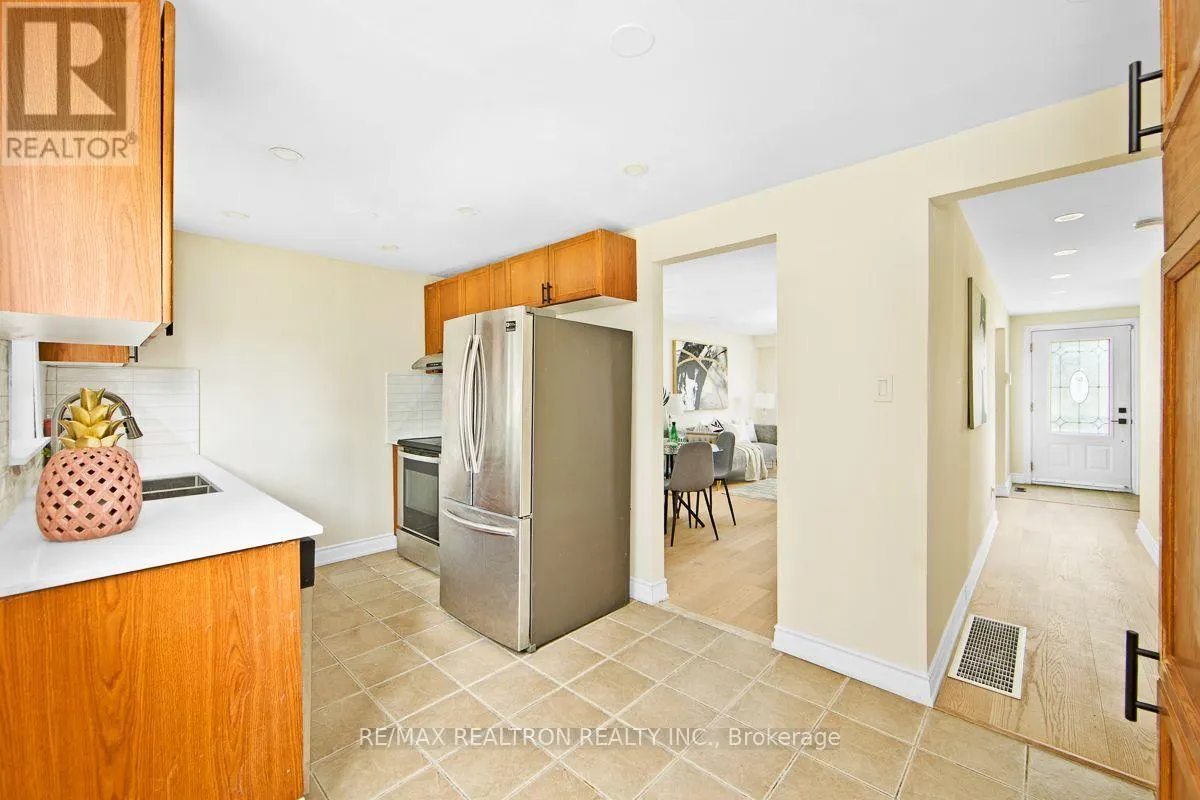 65 BURKWOOD CRESCENT