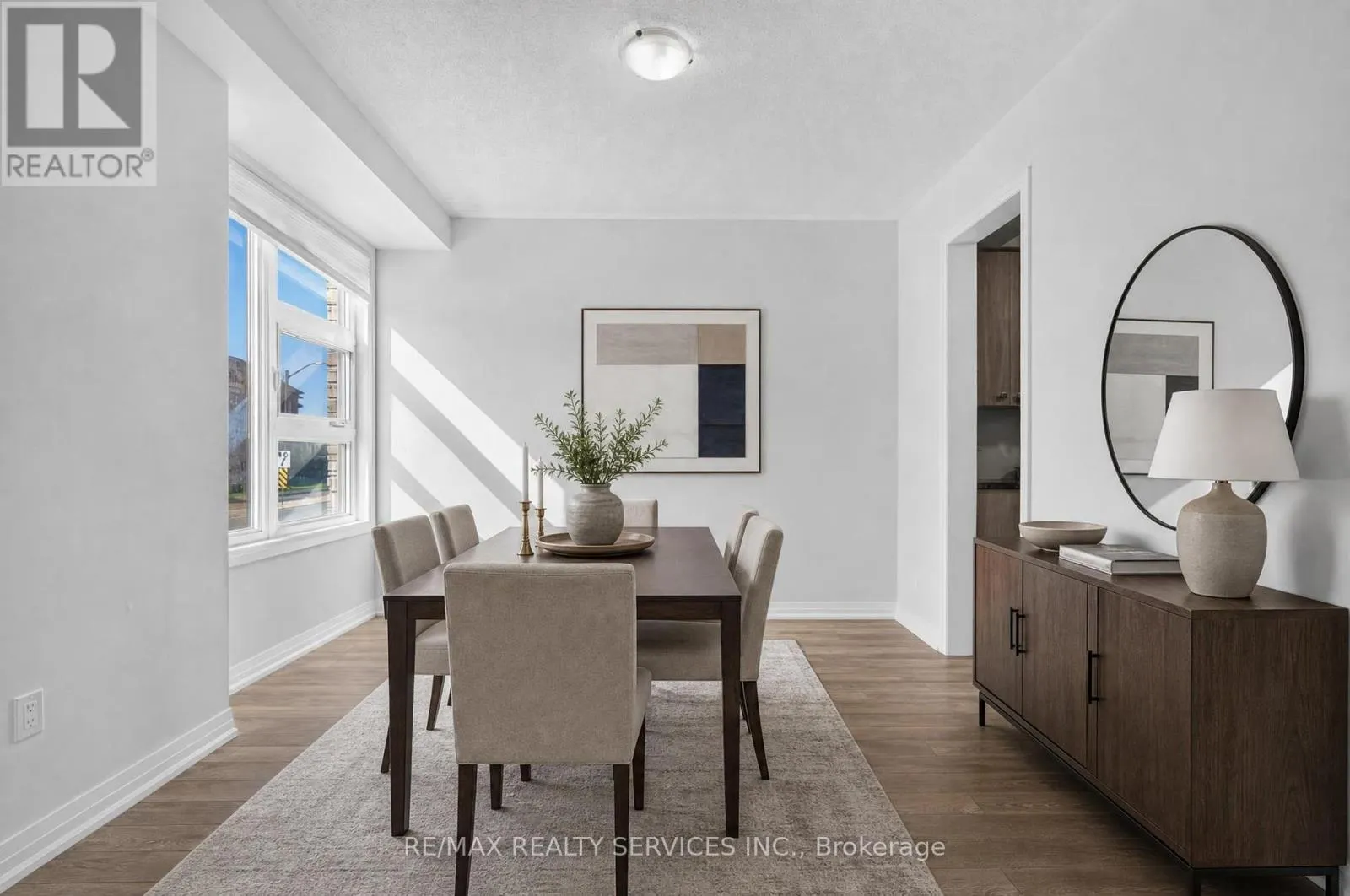 225 CORONATION ROAD