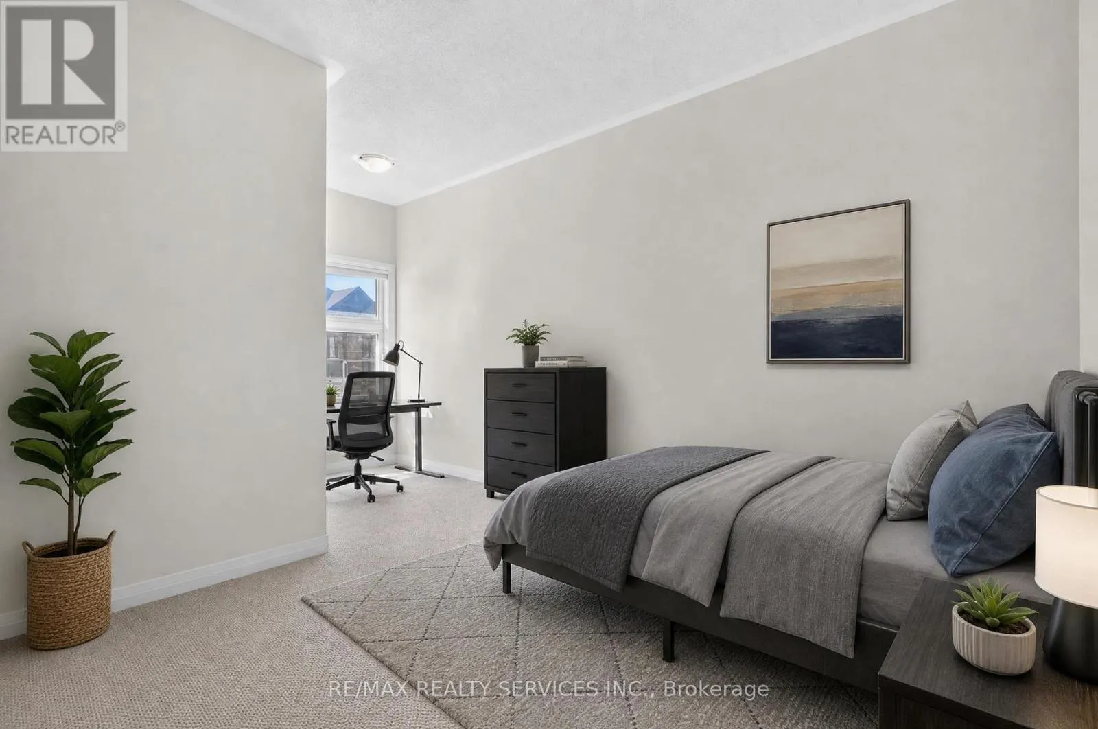 225 CORONATION ROAD