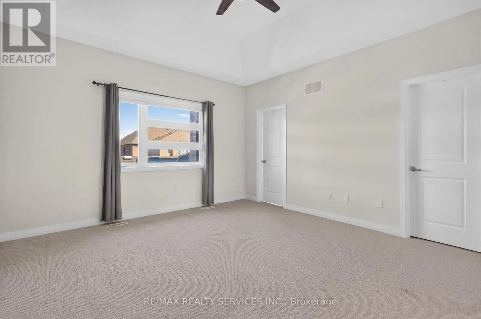 225 CORONATION ROAD