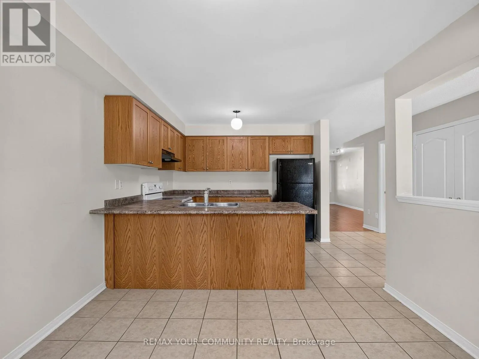 265 SPRUCEWOOD CRESCENT