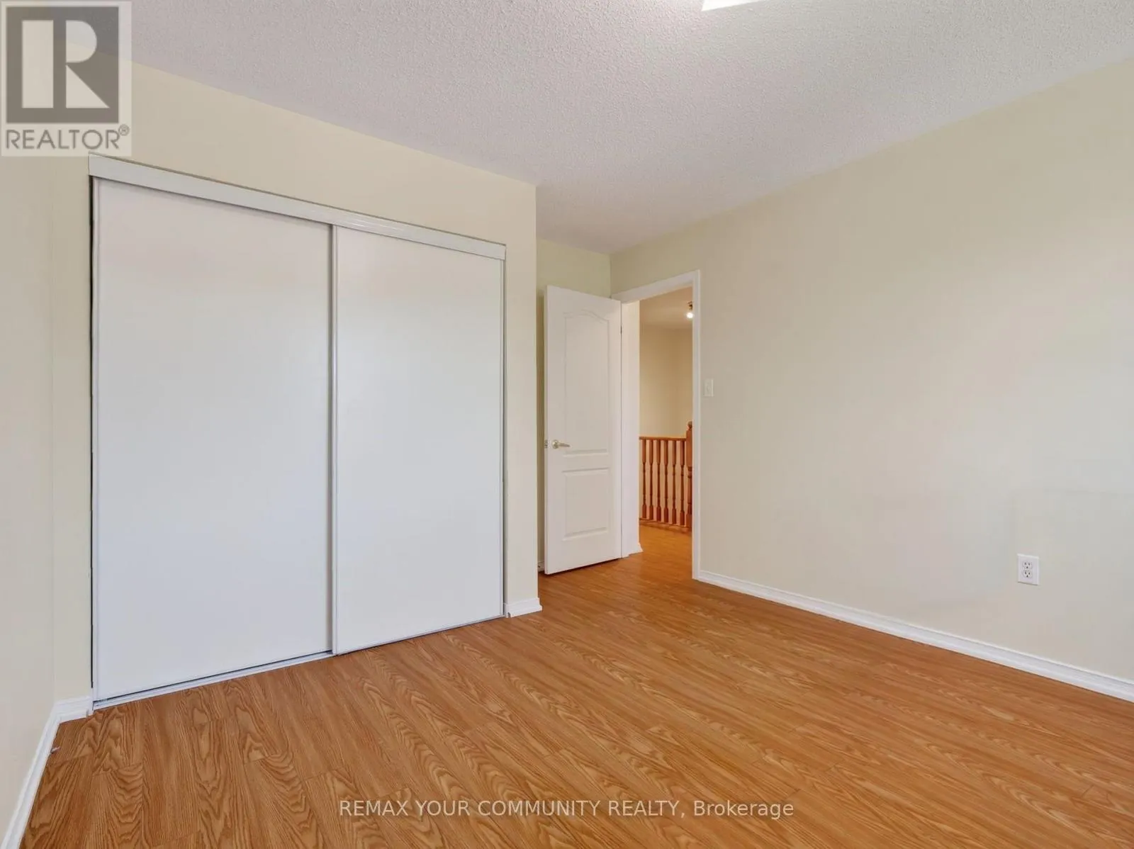 265 SPRUCEWOOD CRESCENT