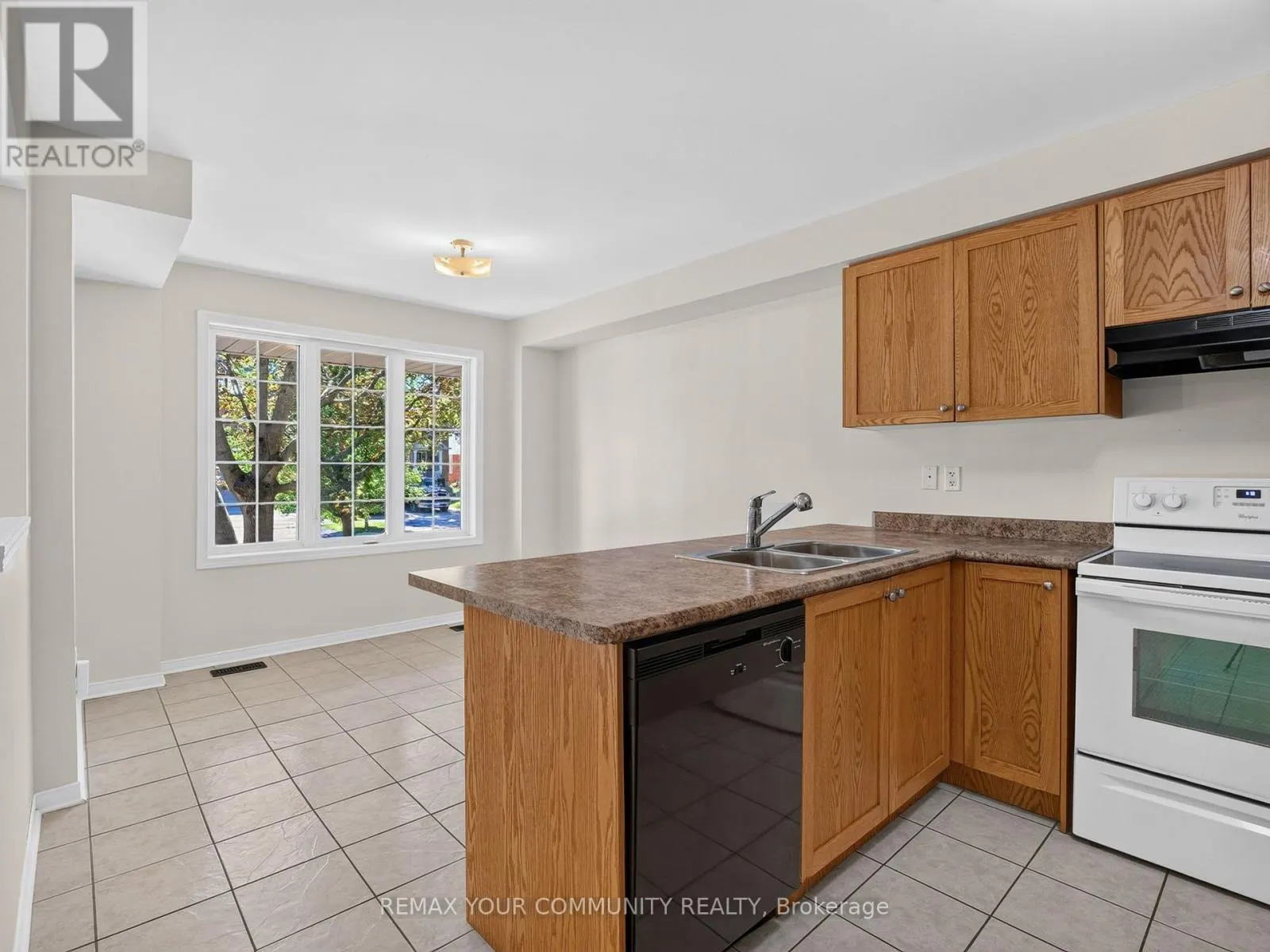 265 SPRUCEWOOD CRESCENT