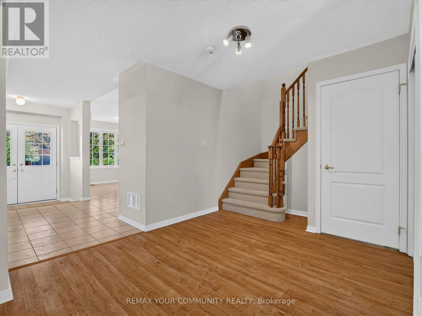265 SPRUCEWOOD CRESCENT