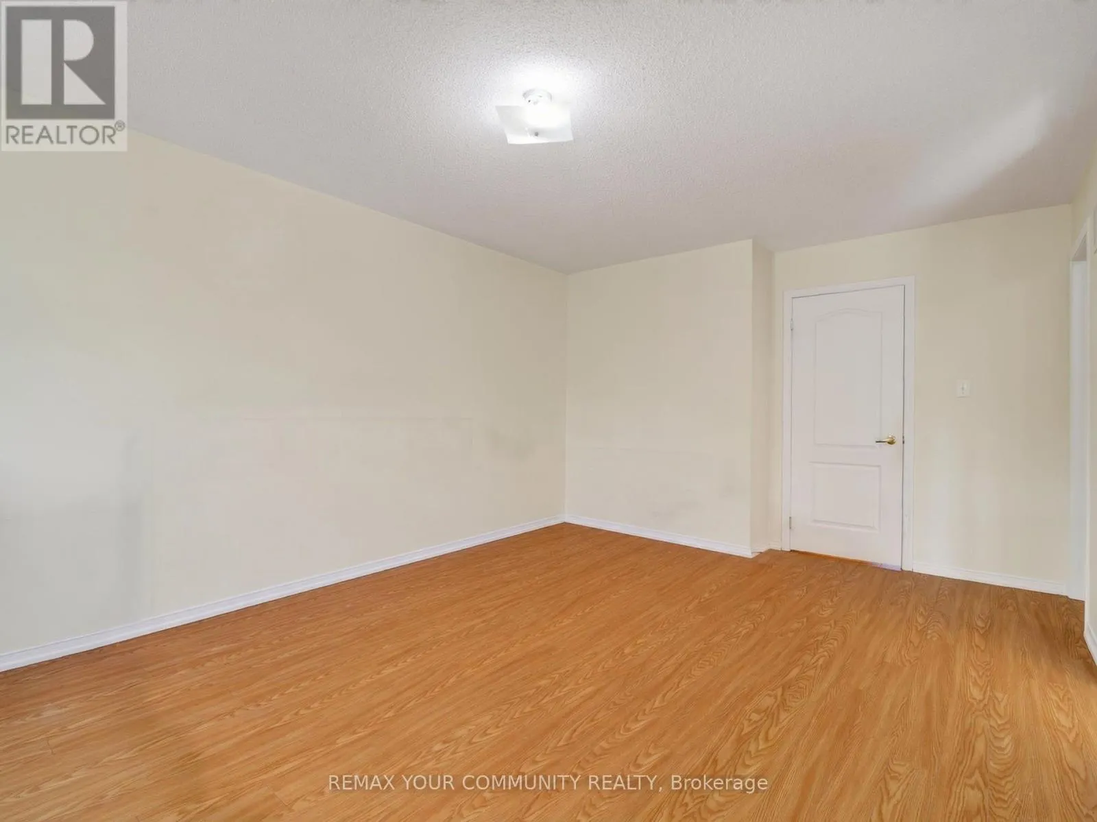 265 SPRUCEWOOD CRESCENT