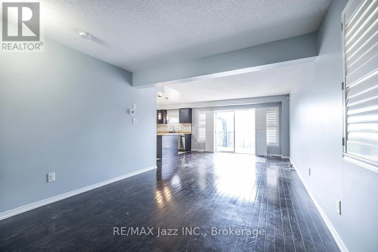 30 LLOYDMINSTER AVENUE