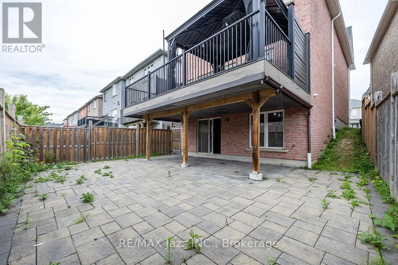 30 LLOYDMINSTER AVENUE