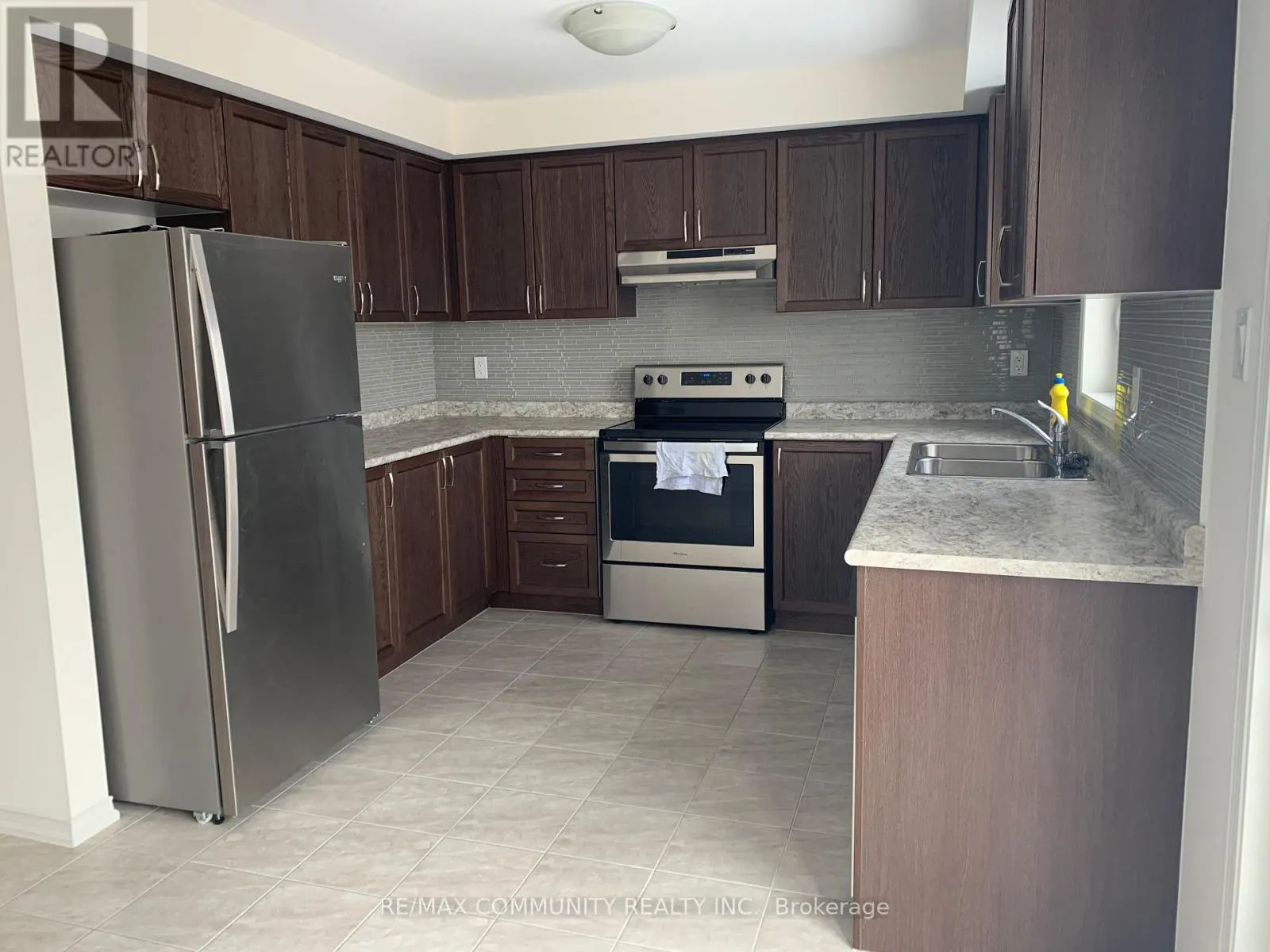 2613 DEPUTY MINISTER PATH AVENUE