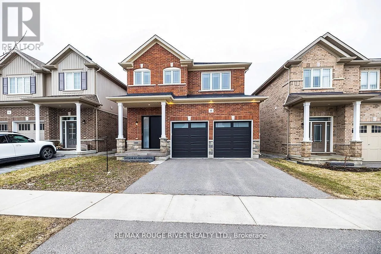 10 MOSES CRESCENT